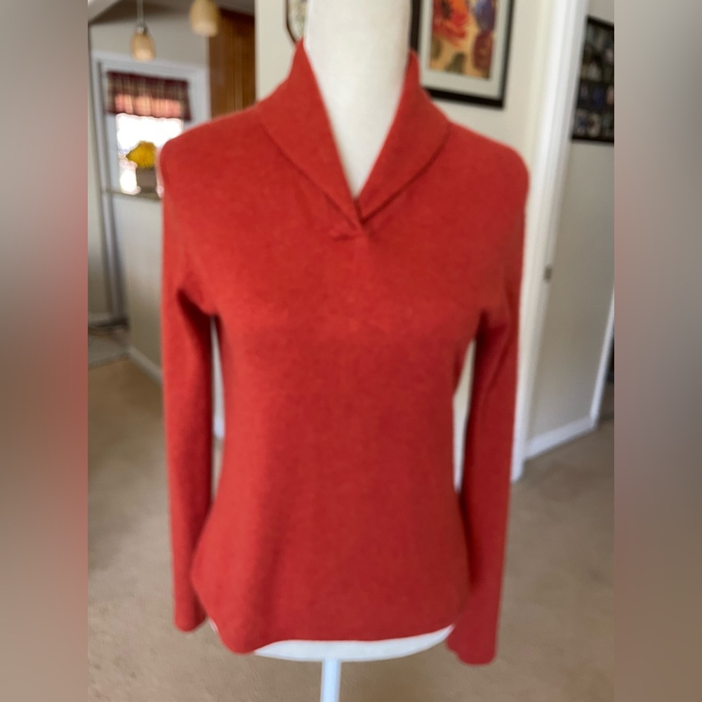 100% 2 Ply Cashmere Pull Over Women’s Sweater. Size S